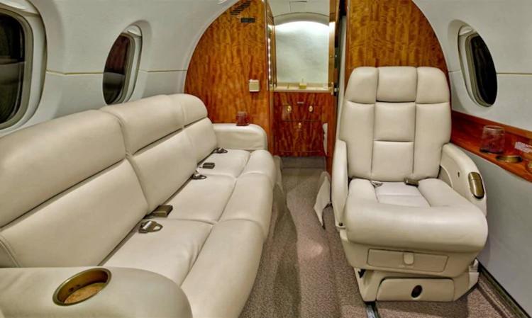 Hawker 800XP