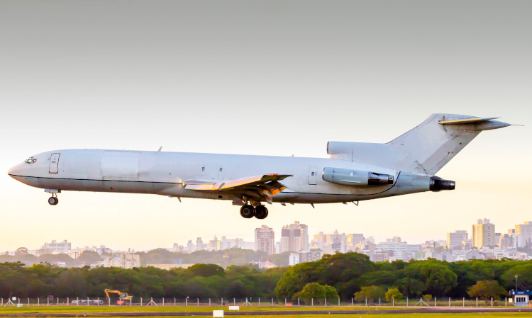 Boeing 727-225 Freighter disponível para fretamento