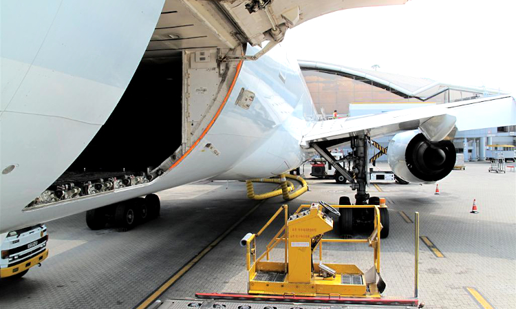 Charter Boeing 777-F cargo door