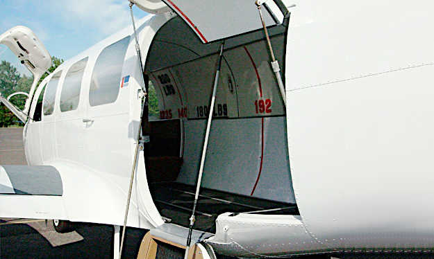 Embraer Navajo cargo door